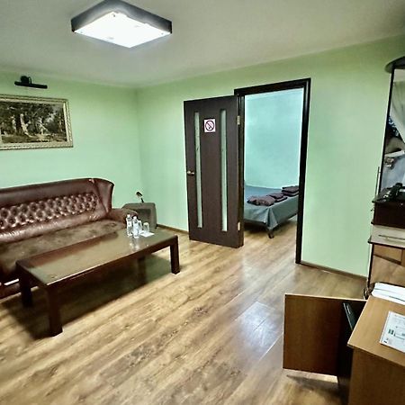 Petrovskyi Brovar Brovary Luaran gambar