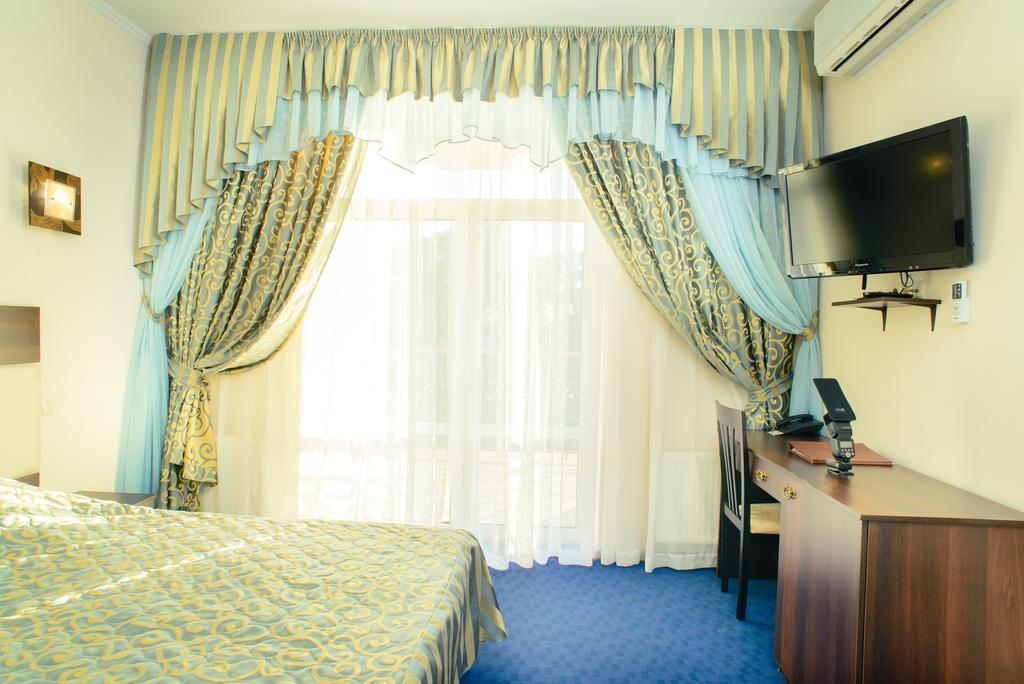 Petrovskyi Brovar Brovary Bilik gambar