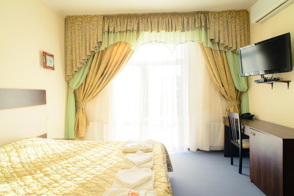 Petrovskyi Brovar Brovary Bilik gambar